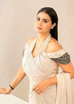 Kavya Shree